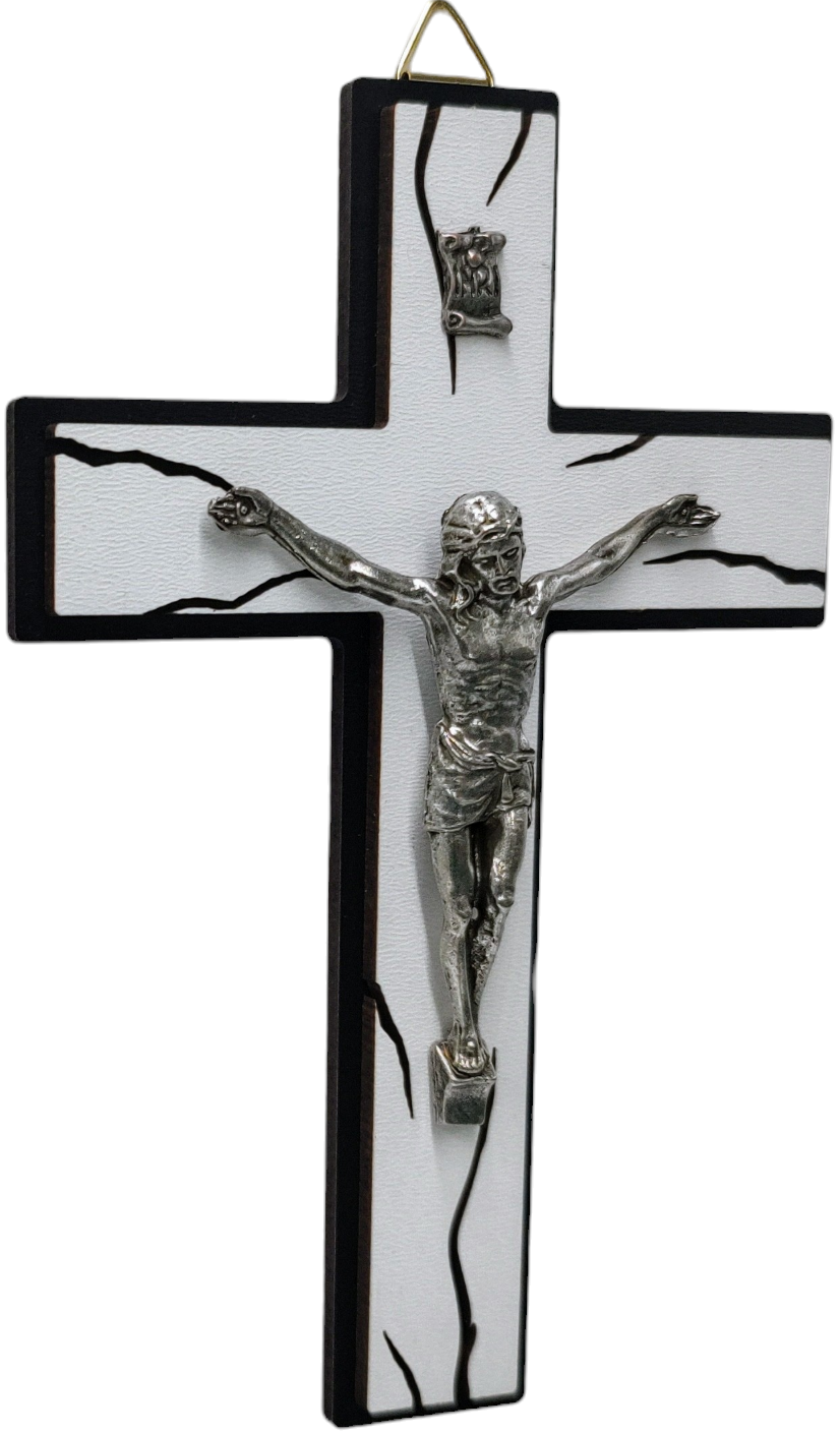 Krzyż wiszący drewniany z pasyjką KW9